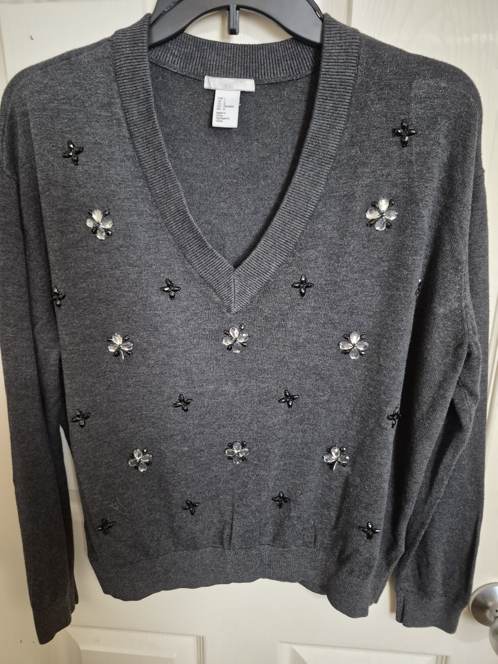 Size L H&M Charcoal Gray Embellished V-Neck Sweater